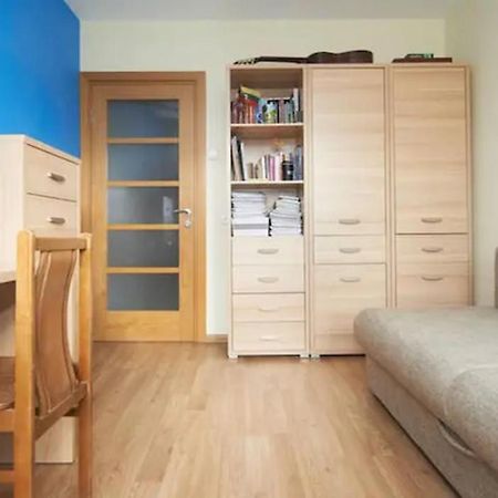Cozy Private Room In A Three Room Apartment Free Parking Feel Like At Home Wilna Exterior foto